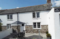 Click here for details of The Retreat, Self Catering Holiday Cottage